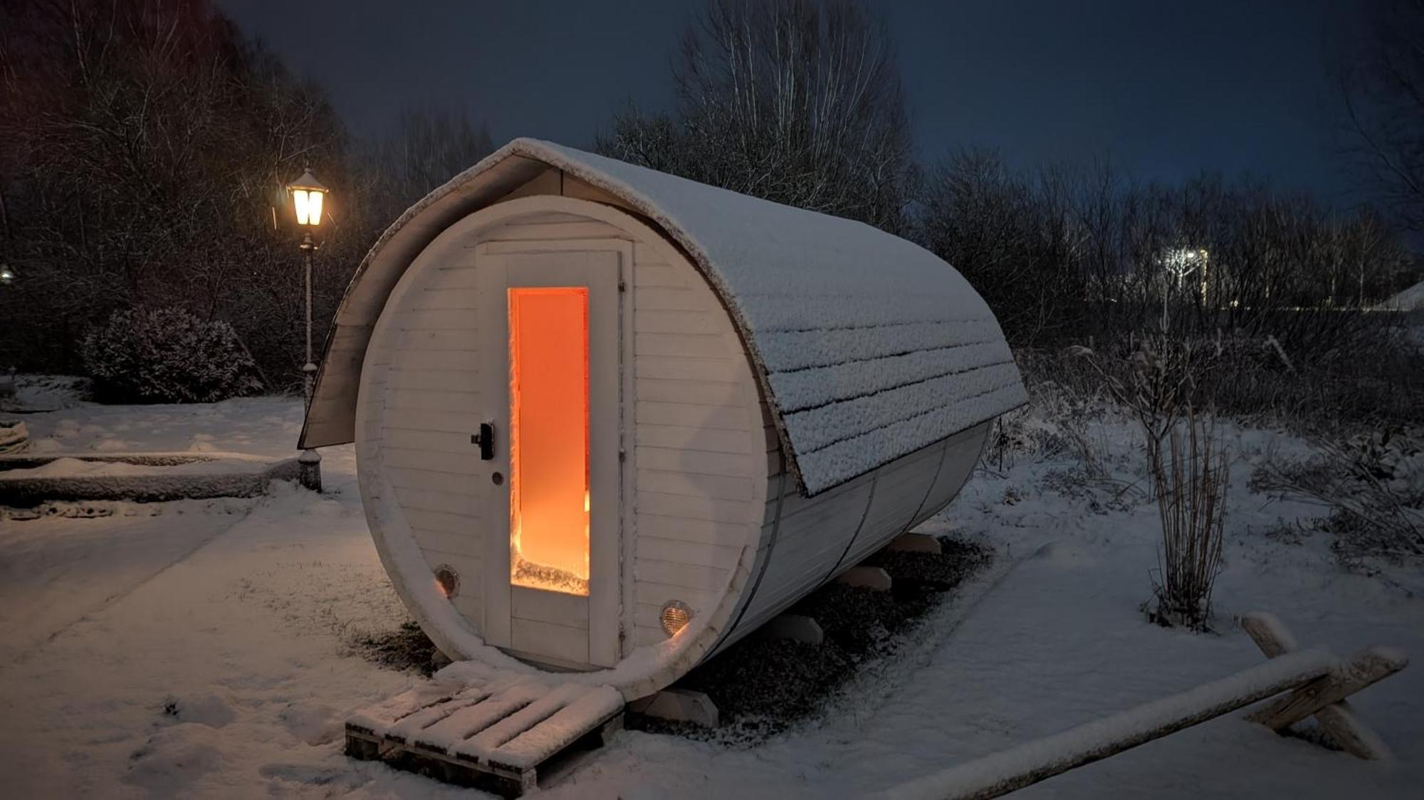 Bettis - Uebernachten Im Iglu-Tinyhaus Tostedt  Bagian luar foto