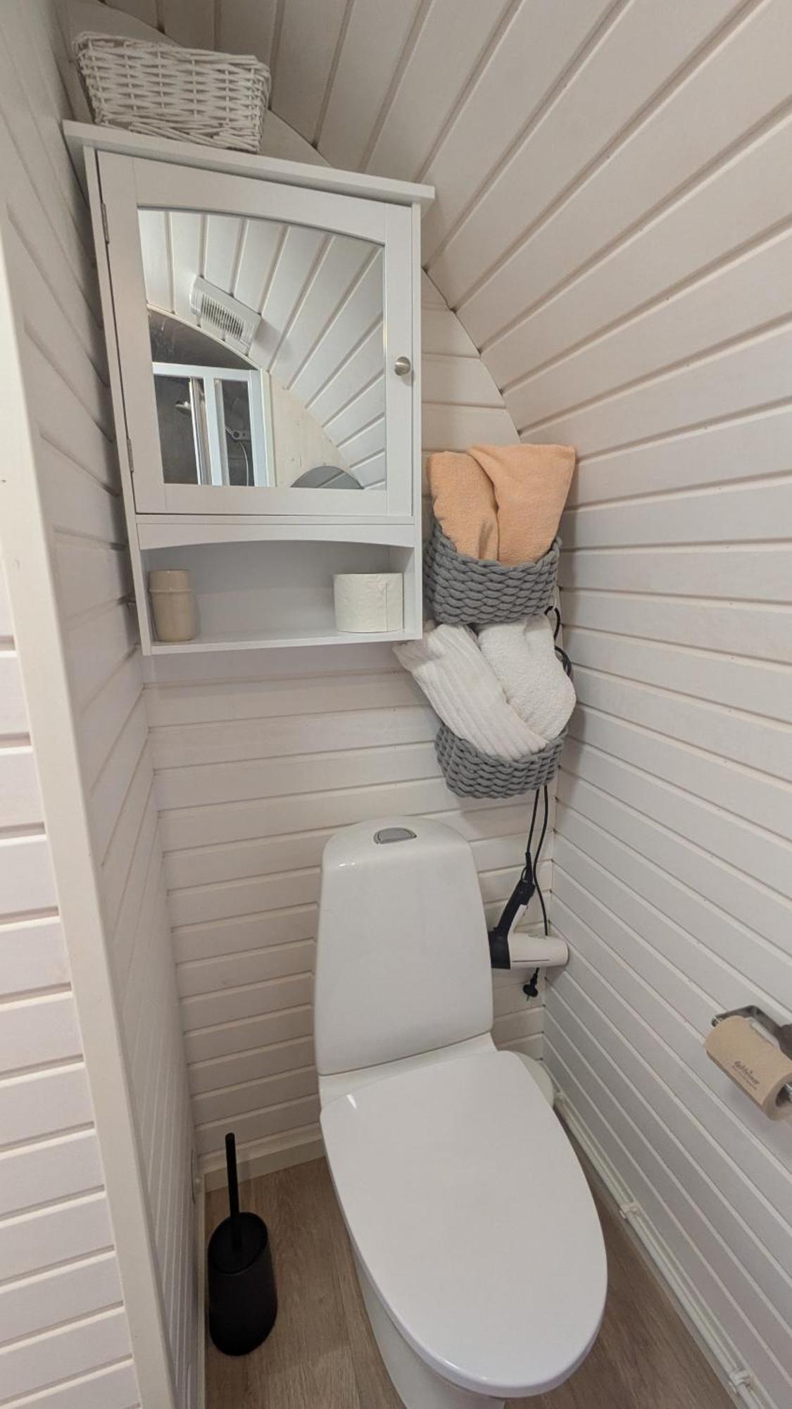Bettis - Uebernachten Im Iglu-Tinyhaus Tostedt  Bagian luar foto