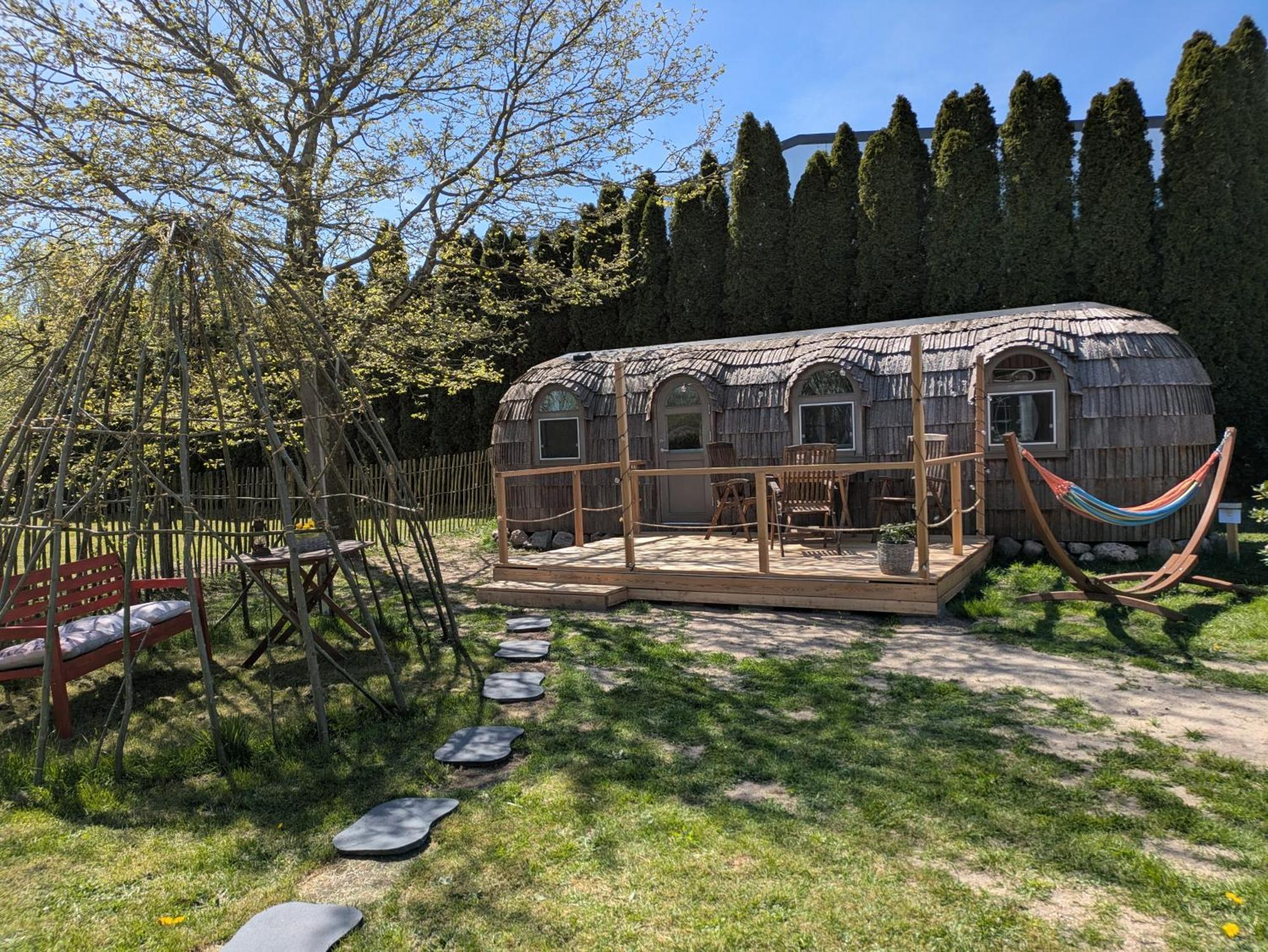 Bettis - Uebernachten Im Iglu-Tinyhaus Tostedt  Bagian luar foto